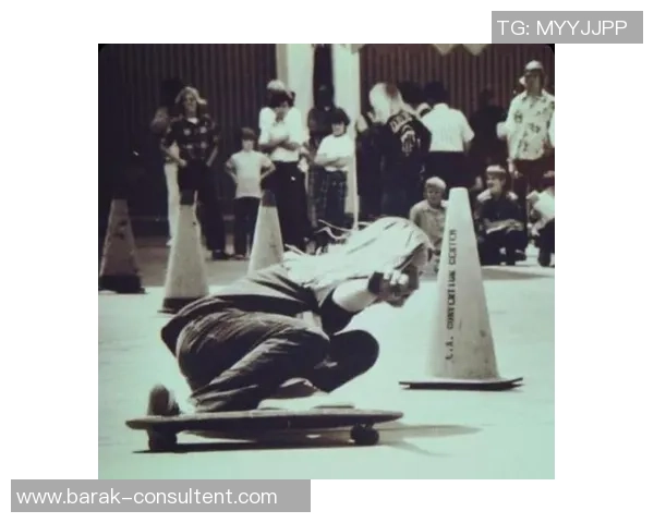 滑板焦点:深入分析北京滑板队成员的个人技能与风格发展 滑板焦点:深入分析北京滑板队成员的个人技能与风格发展